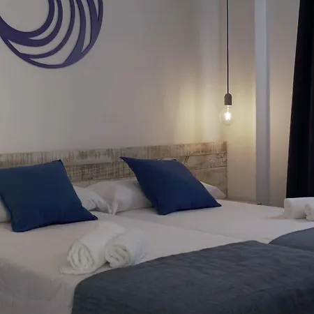 Fleming 50 - Adults Only 3*